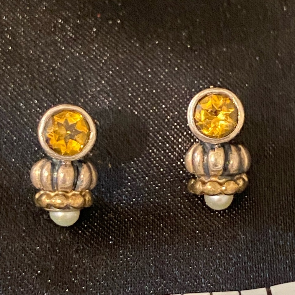 Elegant Gold and Silver Stud Earrings with Citrine